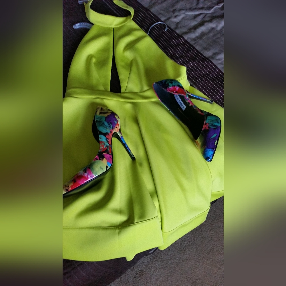 Fit & Flare Dresss - Picture 2 of 2
